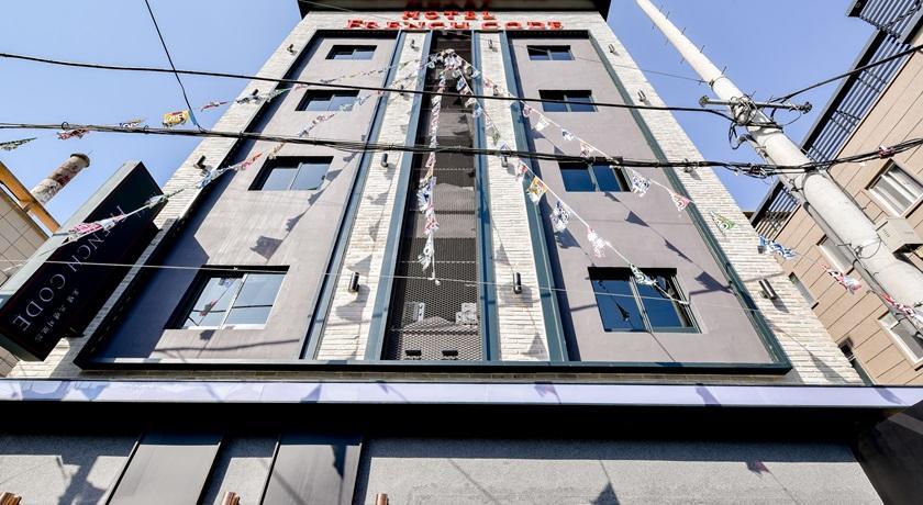 French Code Hotel Changwon Bagian luar foto