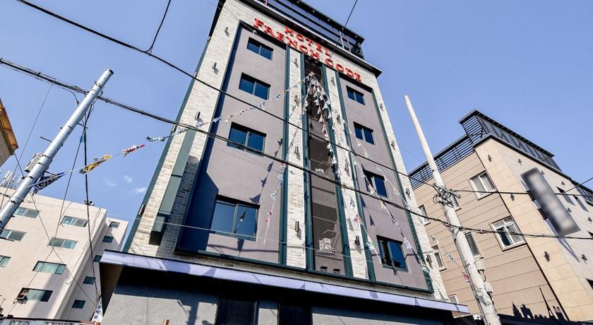 French Code Hotel Changwon Bagian luar foto